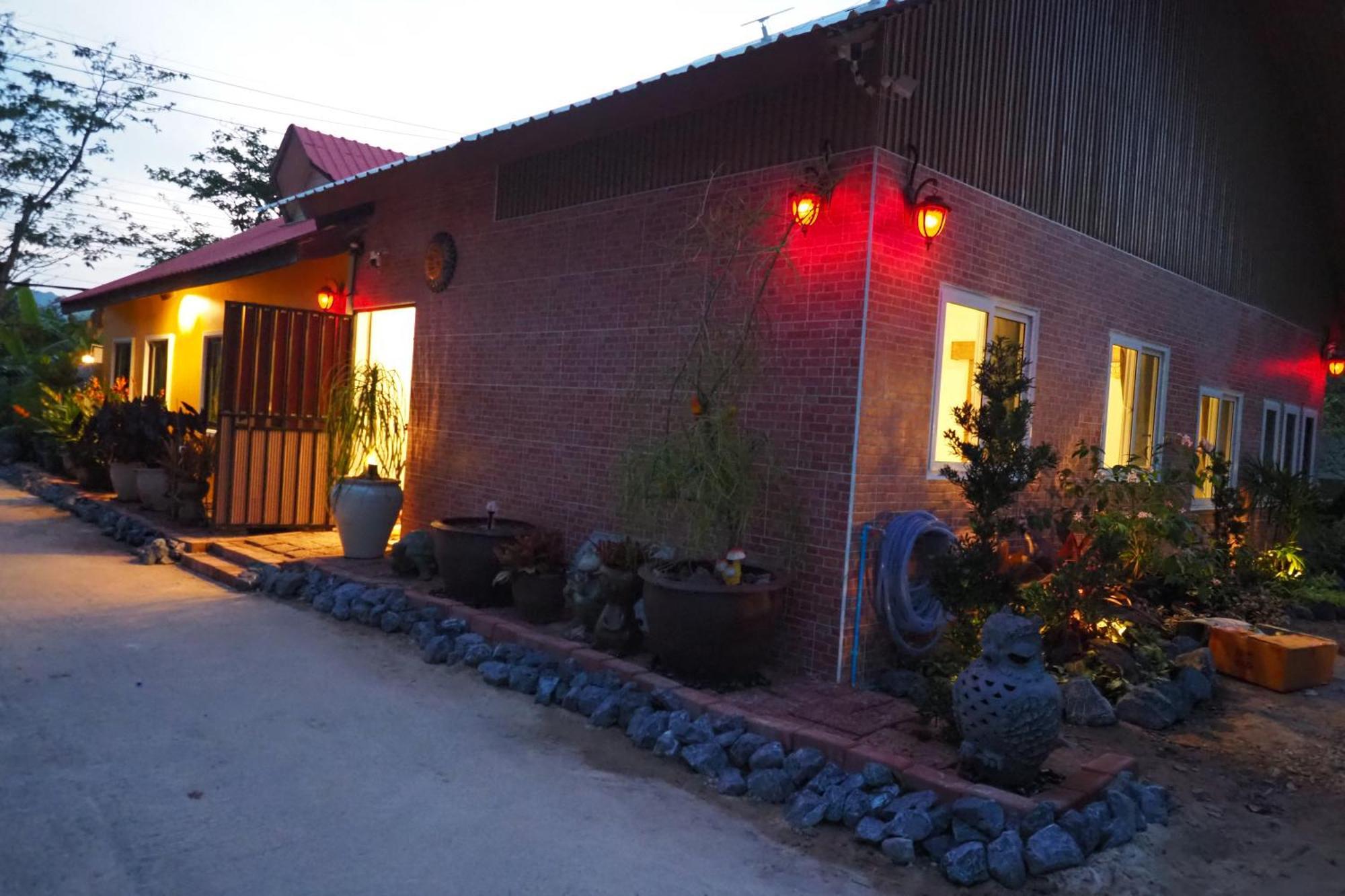 Villa Omloft Phuket Eksteriør billede